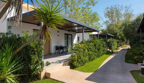 Golden Bungalow