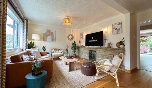 Three-Bedroom Holiday Home 
