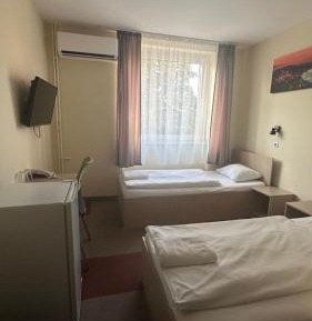Twin Room with City View