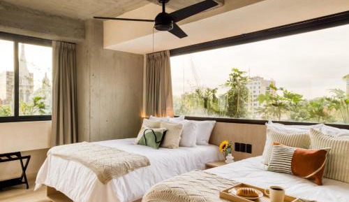 Two-Bedroom Deluxe Apartment with Balcony