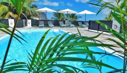 Deluxe Suite with Sea View