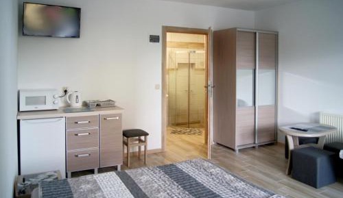 Quadruple Room with Private Bathroom