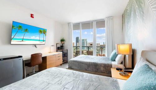 Deluxe Double Room with Balcony and Sea View