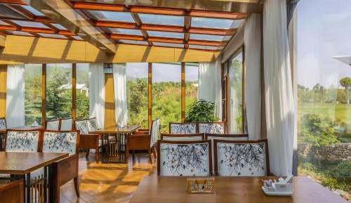 Business Mountain View Twin Room