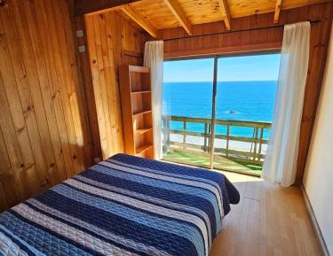 Two-Bedroom Apartment with Terrace and Sea View