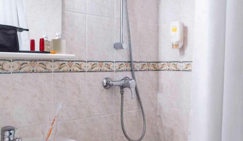 Standard Studio with Shower (2 Adults) 
