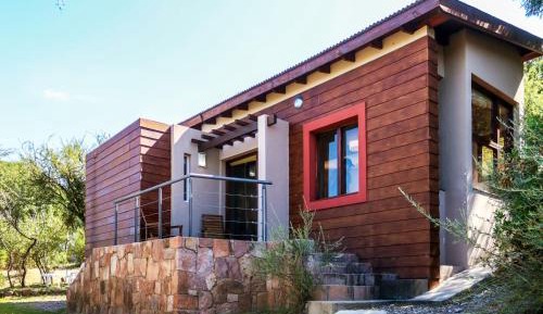 Bungalow (4 Adults)