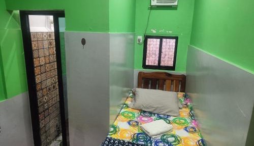 Single Room with Private Bathroom