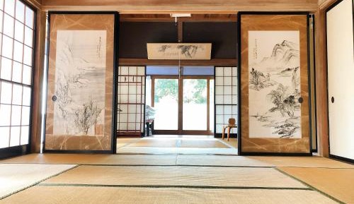 Japanese-Style Room