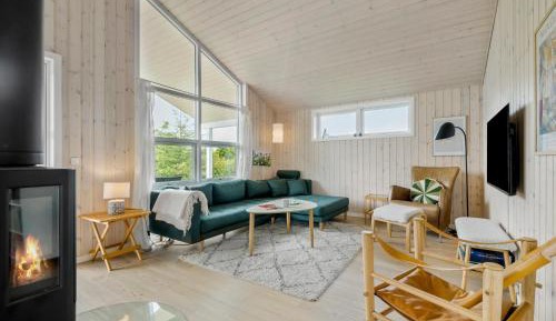 Three-Bedroom Holiday Home 