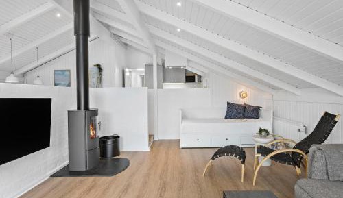 Three-Bedroom Holiday Home 
