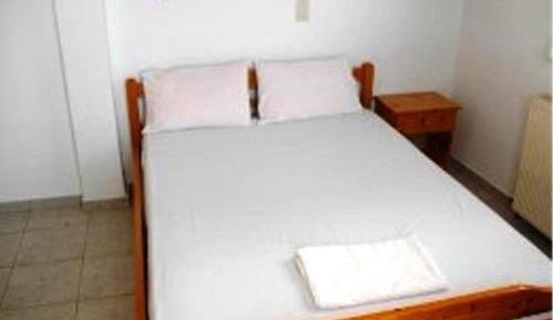 Studio (2 Adults)
