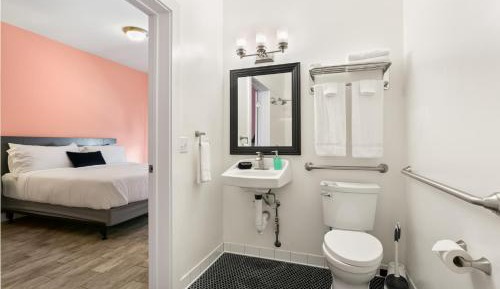 King Room - Disability Access