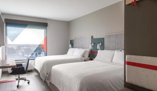 Room with Two Beds - Hearing Accessible - Non-Smoking