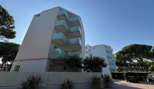 One-Bedroom Standard Apartment