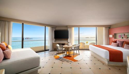 Sun Club Family Suite Ocean Front