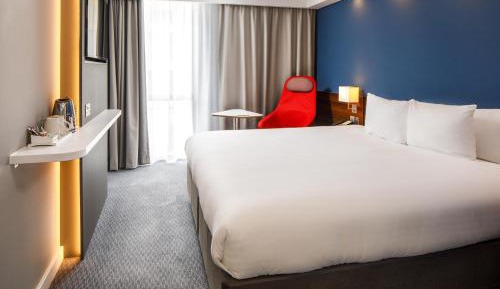 Standard Double Room with Free Hot Breakfast