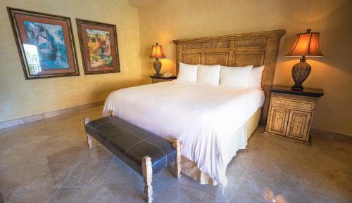 Luxury Suite with Ocean View