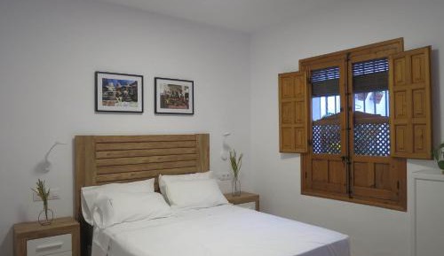 Superior One-Bedroom Apartment with Balcony