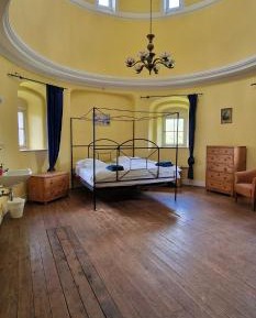 Suite with Garden View