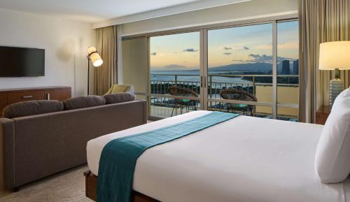 Luxury Sunset Junior Suite with Ocean View and Kitchen