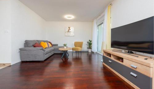 Three-Bedroom Holiday Home 