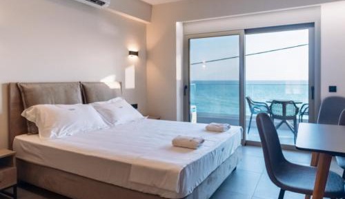 Two-Bedroom Apartment with Terrace and Sea View