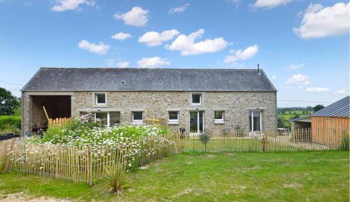 Three-Bedroom Holiday Home 