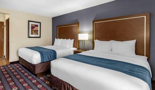 Queen Room with Two Queen Beds - Non-Smoking