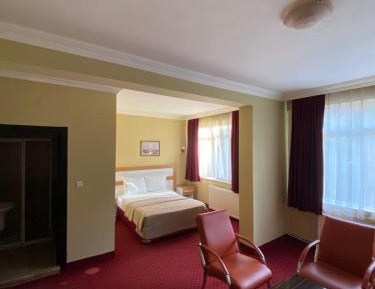 Large Double Room