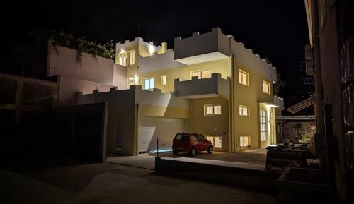 One-Bedroom Apartment with Terrace