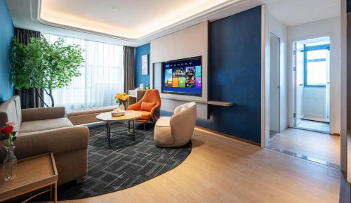 Deluxe Suite