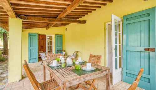 Two-Bedroom Holiday Home