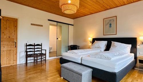 Large Double Room