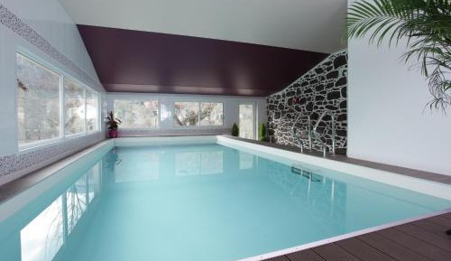 One-Bedroom Standard Apartment