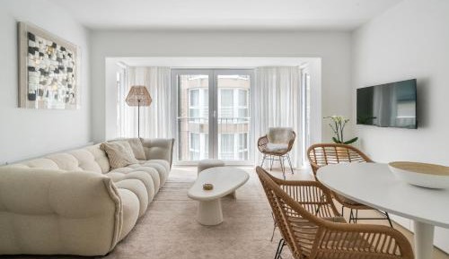 Two-Bedroom Apartment with Sea View