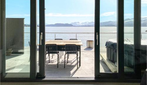 Three-Bedroom Holiday Home 