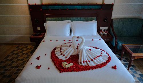 Deluxe Double Room with Balcony and Sea View