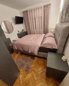 Three-Bedroom Apartment with Balcony