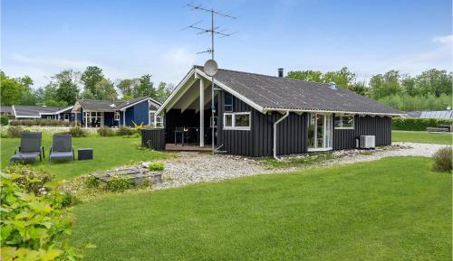 Three-Bedroom Holiday Home 