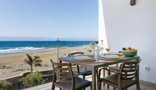 Two-Bedroom Apartment with Balcony and Sea View