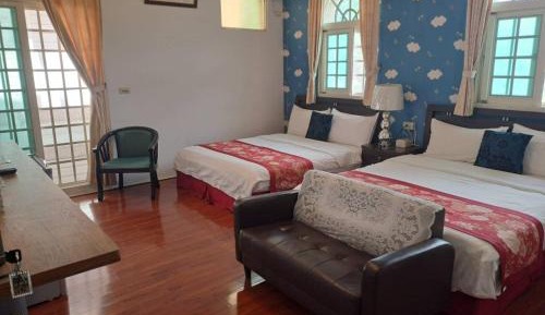 Quadruple Room with Mountain View