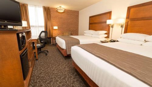 Deluxe Queen Room with Two Queen Beds