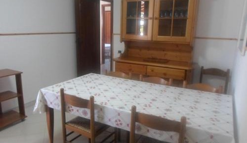 Three-Bedroom House with Terrace - Split Level