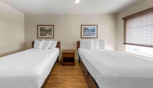 Double Room with Two Double Beds - Non-Smoking