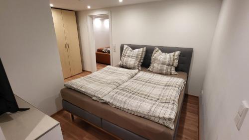 Superior One-Bedroom Apartment