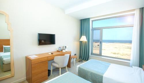 Standard Twin Room with Sea View
