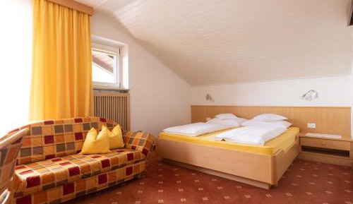Double Room with Pool View