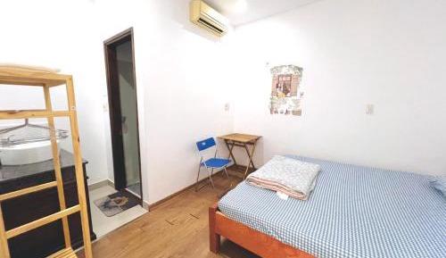 Three-Bedroom Apartment with Balcony