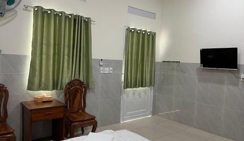 Queen Room